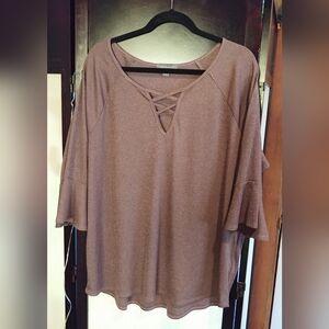Peace & Pearls Casual 3/4 Bell Sleeve Mauve Pullover Top EUC 1X